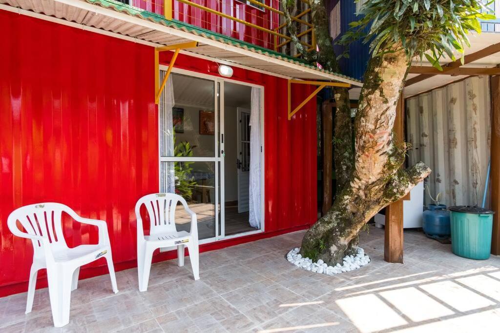 Casa Container Tie-vermelho * Ubatuba