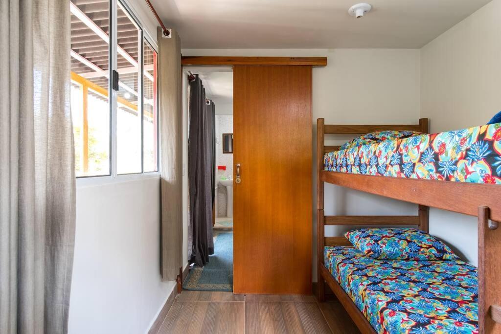 Casa Container Tie-vermelho Ubatuba