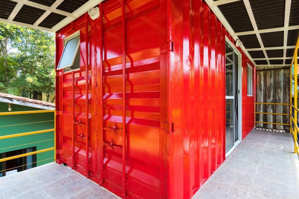 Casa Container Tie-vermelho